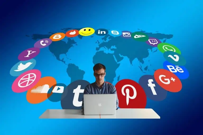 come si diventa social media manager
